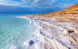 Khám phá những nguyên tố làm nên kỳ diệu trong bùn khoáng Biển Chết