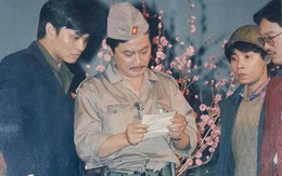 "Ông trùm" Trần Đức kỷ niệm Giải phóng thủ đô với loạt ảnh hoài niệm trong vở kịch Lưu Quang Vũ