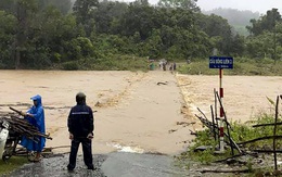 Nhiều tỉnh miền Trung xin hỗ trợ khẩn cấp vì mưa lũ