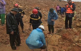 Công tác tìm kiếm 15 công nhân mất tích ở Rào Trăng 3 tiếp tục gặp khó, lượng đất đá đổ xuống ước tính trên 30.000m3