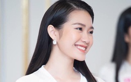 Thí sinh Hoa hậu Việt Nam 2020 mê piano, IELTS 7.0, muốn là luật sư