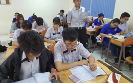 Từ hôm nay, học sinh trung học được sử dụng điện thoại trong giờ học