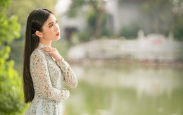 Thiếu nữ miền Tây diện áo dài thướt tha dạo bước giữa lòng Hà Nội