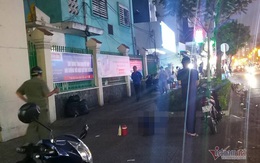Người đàn ông gục chết trước cổng ngôi trường ở Sài Gòn