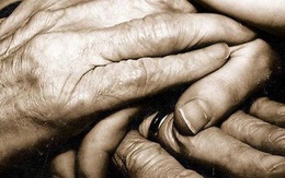 Cha mẹ già đau xót tâm can khi con cái thốt ra những lời này!