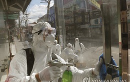 Hàn Quốc vượt 2.000 người mắc COVID-19, dự báo cuối tuần sẽ lên "rất cao"