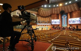 Người thứ 18 tử vong, số ca nhiễm vượt quá 3.700, Hàn Quốc đóng cửa tất cả các nhà thờ