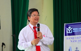 Thầy giáo viết thư xin lỗi SV khi nhiều lần dời lịch học do dịch Covid-19