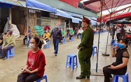 Kết quả xét nghiệm COVID-19 của gần 1.100 tiểu thương 5 chợ đầu mối ở Hà Nội