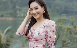 Sao Việt lăng xê váy áo hoa
