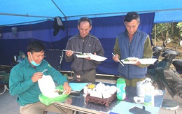 Bữa ăn tại các chốt kiểm dịch ở Hải Dương: Nơi tổ chức nấu, chỗ về nhà ăn