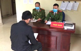 Quảng Ninh: Nam thanh niên lăng mạ, thách thức chốt kiểm dịch do bị nhắc nhở không đeo khẩu trang