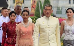 Vua Thái Lan vẫn "mất tích" cùng 20 thê thiếp giữa đại dịch khiến nhiều người dân bức xúc