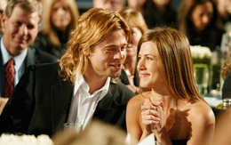 Xôn xao tin Brad Pitt cầu hôn vợ cũ Jennifer Aniston, hành động nắm tay công khai năm ngoái càng đáng nghi