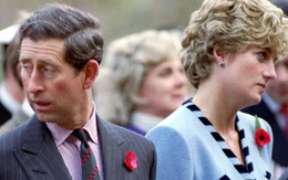Thái tử Charles và Diana cùng khóc khi hoàn tất ly hôn
