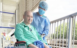 Bệnh nhân 91 'cứng đầu, khó tính' trước khi nói yêu bác sĩ Việt Nam