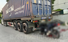 Nam thanh niên tông vào sau xe container, tử vong ngay trên yên xe máy