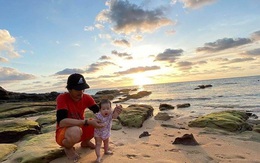 Bố bỏ việc đưa hai con lên rừng, xuống biển