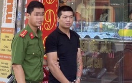 Khởi tố kẻ cướp tiệm vàng, đâm người truy đuổi ở Hà Nội