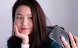 Samsung ế hàng cao cấp, Apple vẫn sống khỏe nhờ iPhone giá rẻ