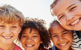 Cách dạy con của quốc gia hạnh phúc nhất thế giới tạo ra những đứa trẻ biết đồng cảm và hạnh phúc