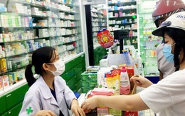 Cơ sở bán lẻ thuốc phải ghi lại thông tin liên lạc người có dấu hiệu cảm cúm, sốt, ho khi tư vấn bán thuốc