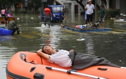 Tin lũ lụt mới nhất ở Trung Quốc: Di sản 3.000 năm bị chìm trong nước và toàn cảnh xả đập lớn nhất thế giới