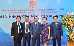 Báo Pháp luật Việt Nam đón Huân chương Lao động hạng Nhất nhân dịp kỷ niệm 35 năm ngày ra số đầu tiên