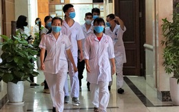 Đoàn cán bộ y tế Hải Phòng vào "chi viện" thành phố kết nghĩa Đà Nẵng