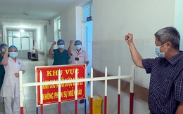 Thứ trưởng Nguyễn Trường Sơn cùng nhân viên y tế Quảng Ngãi quyết tâm chiến thắng COVID-19