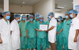 40 bác sĩ, điều dưỡng từ Huế "chi viện" Đà Nẵng