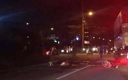 Kinh hãi xe bồn tông người dừng đèn đỏ ở Nhà Bè