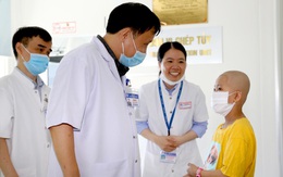 Thừa Thiên - Huế: Thực hiện thành công ca ghép tủy tự thân cho bệnh nhi 8 tuổi
