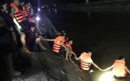 Vụ xe máy chở 3 cháu nhỏ rơi xuống kênh nước: Tìm thấy thi thể người ông