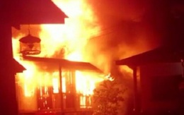 Cậu bé 14 tuổi châm lửa đốt nhà bà ngoại trong đêm tối, lời giải thích của đứa trẻ khiến cả gia đình rụng rời chân tay