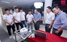 Sinh viên Bách Khoa chế tạo robot tự động diệt cỏ 200 m2/giờ