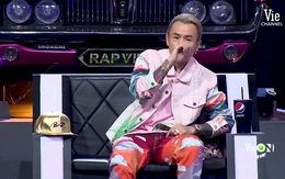 Rap Việt: Anh Tú The Voice làm sống lại hit Đôi Mắt khiến BinZ rơi lệ cúi đầu bái phục, khán giả nhớ Wanbi Tuấn Anh