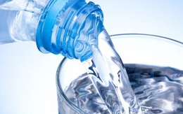 Bí quyết sống lành mạnh hoá ra thật đơn giản liên quan tới việc uống 8 ly nước mỗi ngày