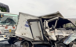 4 xe tải tai nạn liên hoàn, một tài xế tử vong