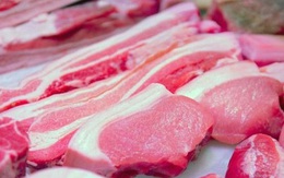 Thịt lợn nhập khẩu về cảng Việt Nam có giá 60.000 đồng/kg