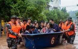 Lũ lụt đặc biệt nghiêm trọng ở Trung Quốc khiến hơn 100 người chết, mất tích