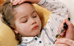 Khi nào sốt, chảy máu mũi là dấu hiệu trẻ mắc ung thư?