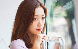 Ly hôn 2 năm, ngày lễ nào chồng cũ cũng tặng quà chu đáo, vậy mà khi tôi hỏi về chuyện đoàn tụ thì anh lại trả lời một câu khiến tôi ngẩn ngơ