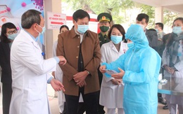 Thứ trưởng Bộ Y tế kiểm tra công tác phòng chống dịch COVID-19 tại Quảng Ninh