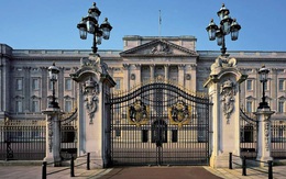 Nhân viên phục vụ ngồi tù vì trộm đồ của Cung điện Buckingham rao bán trên eBay