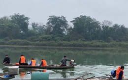 Nghệ An: Tìm kiếm thầy hiệu trưởng rơi xuống sông mất tích