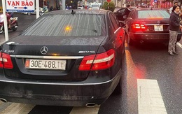 Lộ danh tính 2 chủ xe vụ 2 ô tô Mercedes cùng biển "chạm mặt" ở Hà Nội