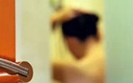 Tung ảnh khỏa thân của người tình cũ lên mạng