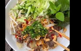 Cách nấu bún bò Nam bộ của Tăng Thanh Hà