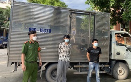 Quảng Ninh phát hiện 1 trường hợp cố thủ trên xe, trốn khai báo y tế 